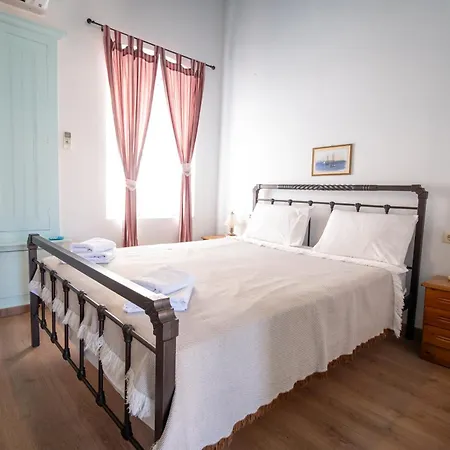 דירה To Spiti - Charming In Chorio סימי